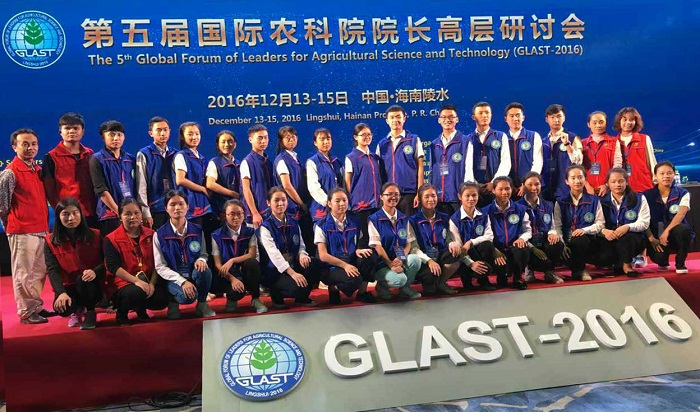 谈球吧体育职业发展合影留念（谈球吧体育院青协 曾祥进摄影）.jpg