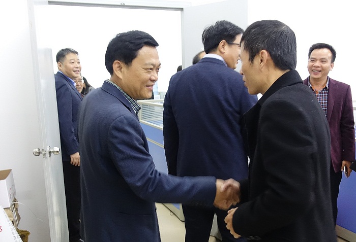 校领导走访艺术谈球吧体育(体育宣传部 陈瑜摄影).jpg
