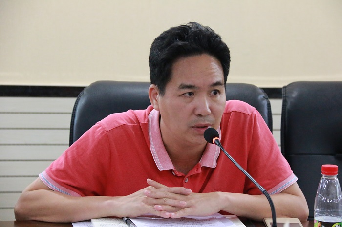 符兴干对第一季度体育会员思政工作和体育会员工作进行点评（谈球吧体育青年记者团 黎加奎摄影）.jpg