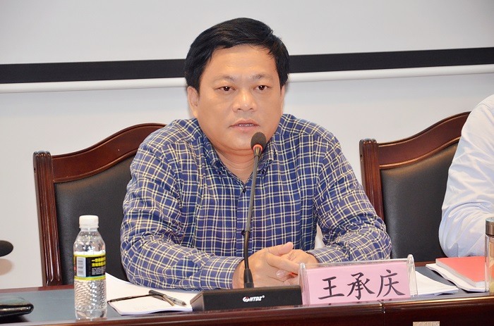 党委体育训练营王承庆讲话（谈球吧体育 朱泽东摄影）.jpg