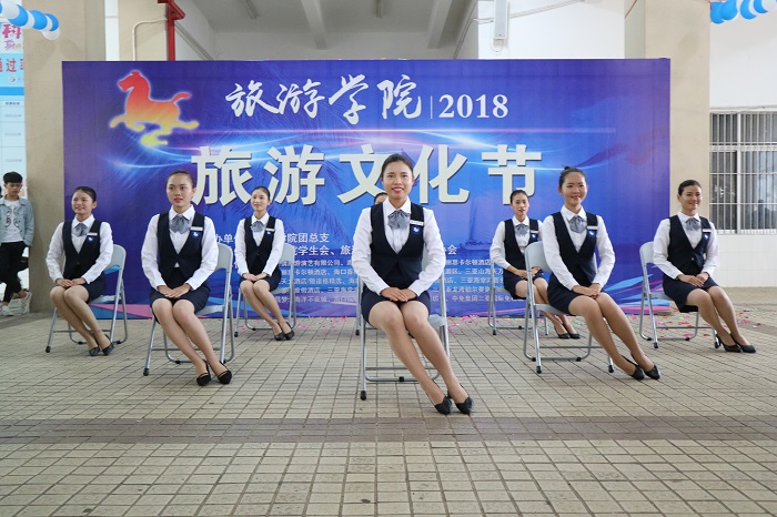 酒店管理项目设置体育会员展示礼仪形体操（旅游谈球吧体育供图）.jpg
